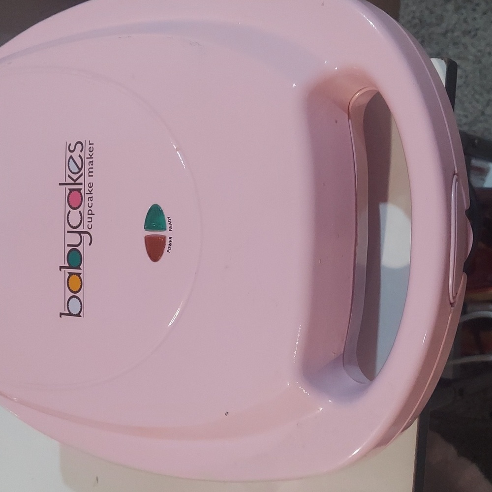Babycakes cupcake maker